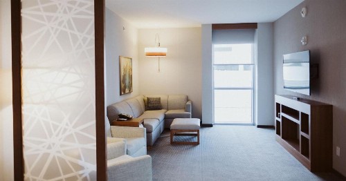 Hyatt Place St. Petersburg/Downtown - image 12