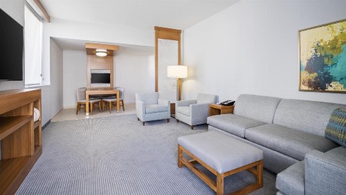Hyatt Place St. Petersburg/Downtown - image 7