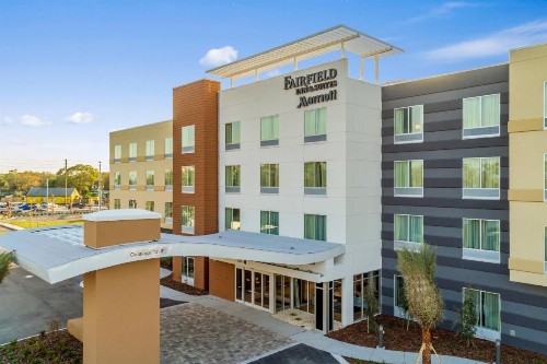 Fairfield Inn & Suites by Marriott St Petersburg North - image 16