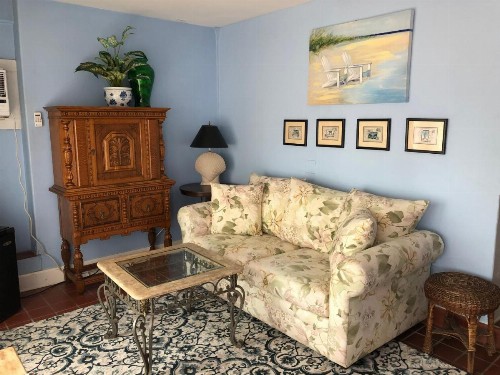 Sea Breeze Manor Inn - image 10