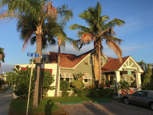 Sea Breeze Manor Inn - image 12