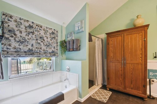 Sea Breeze Manor Inn - image 32