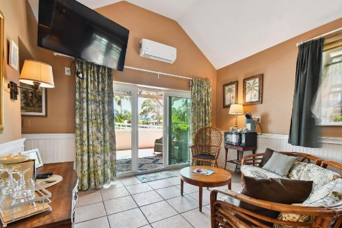 Sea Breeze Manor Inn - image 38