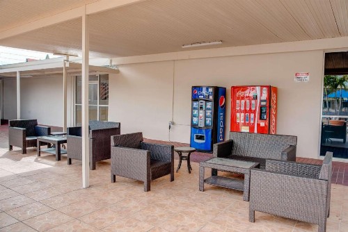 Super 8 by Wyndham St. Petersburg - image 10