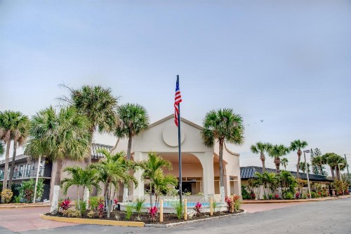 Super 8 by Wyndham St. Petersburg - image 23