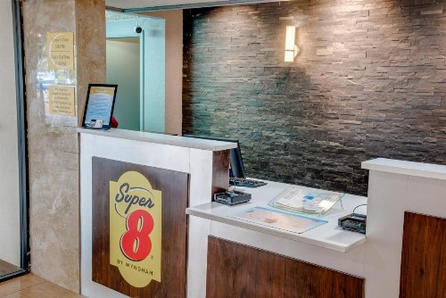 Super 8 by Wyndham St. Petersburg - image 28