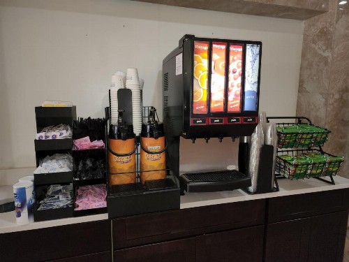 Super 8 by Wyndham St. Petersburg - image 35