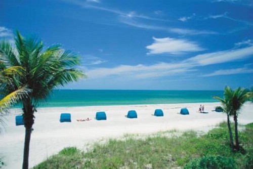 Four Bedroom Family Accommodation - Private Beach - image 20