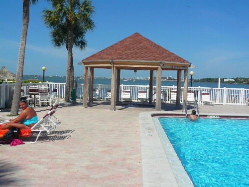 Four Bedroom Family Accommodation - Private Beach - image 23