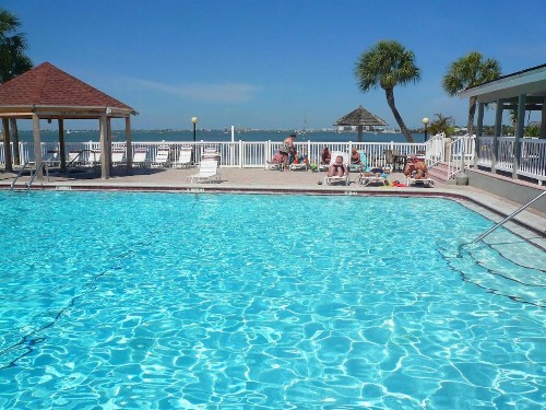 Four Bedroom Family Accommodation - Private Beach - image 27