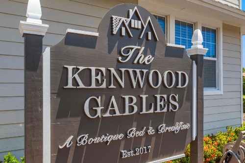 The Kenwood Gables - image 2