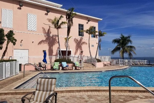 Bayfront Condo 3Mi to Downtown St Petersburg - image 12