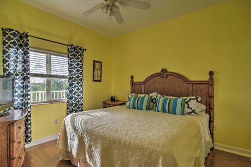 Waterfront Condo w/Balcony+Views 3Mi to Beach - image 11