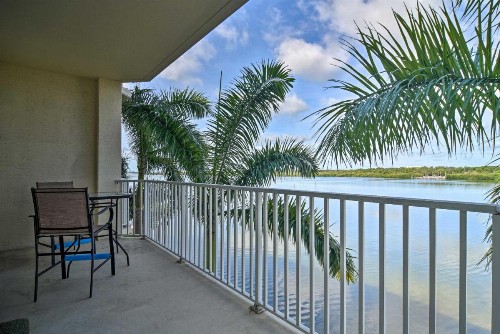 Waterfront Condo w/Balcony+Views 3Mi to Beach - image 2