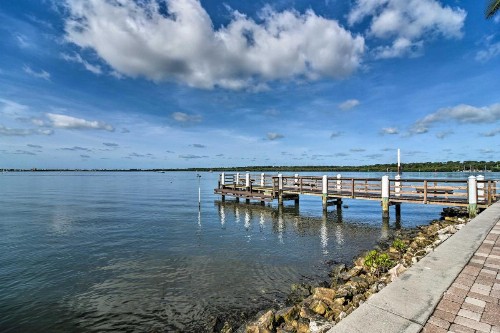 Waterfront Condo w/Balcony+Views 3Mi to Beach - image 3