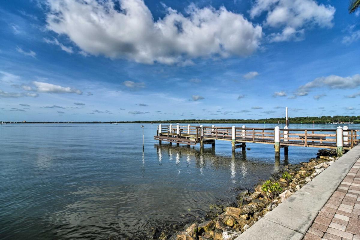 Waterfront Condo w/Balcony+Views 3Mi to Beach - image 3