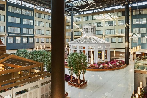 Crowne Plaza Stamford - image 2