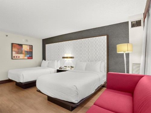 Crowne Plaza Stamford - image 35
