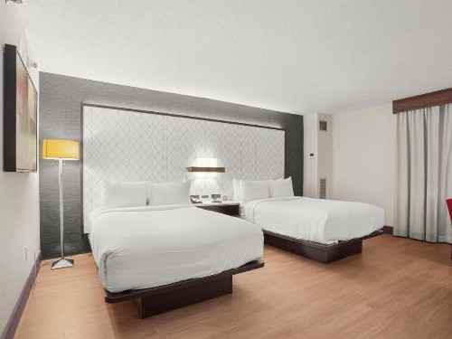 Crowne Plaza Stamford - image 41