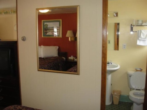 Standish Motel - image 22