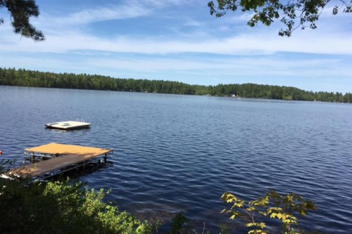 Selah Lakefront Retreat - image 3