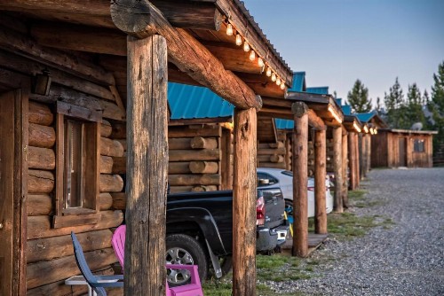 Triangle C Cabins - image 2