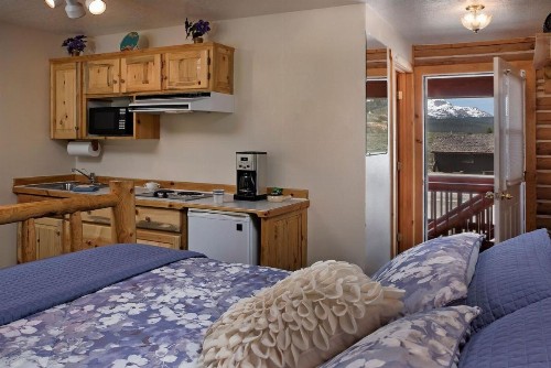 Redfish Riverside Inn - image 2