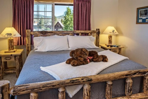 Stanley High Country Inn - image 5