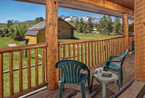 Stanley High Country Inn - image 8