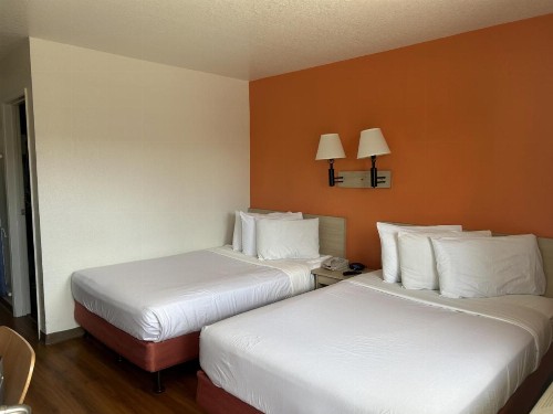 Motel 6-Stanton CA - image 11