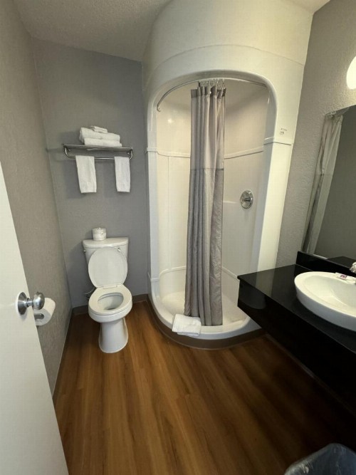Motel 6-Stanton CA - image 13