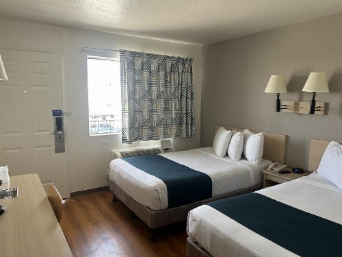 Motel 6-Stanton CA - image 21