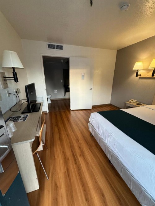 Motel 6-Stanton CA - image 22