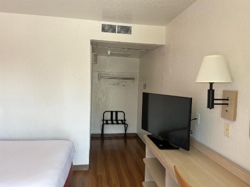 Motel 6-Stanton CA - image 25