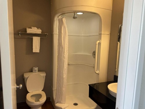 Motel 6-Stanton CA - image 3