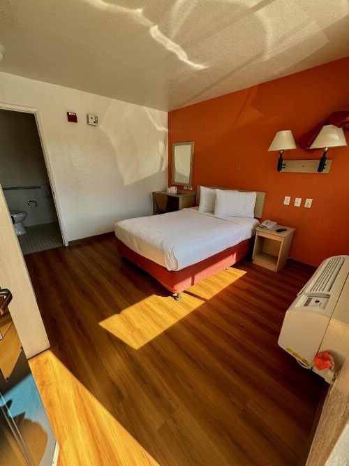 Motel 6-Stanton CA - image 32