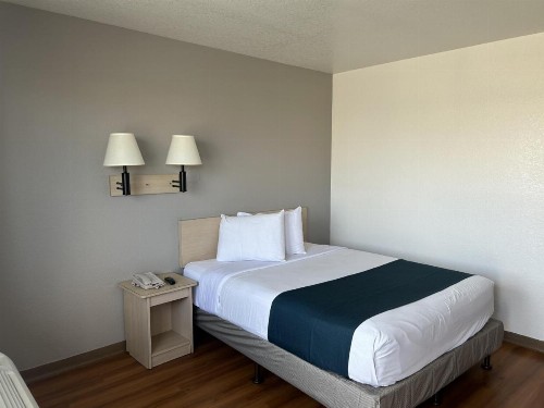 Motel 6-Stanton CA - image 34