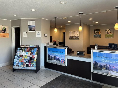 Motel 6-Stanton CA - image 38