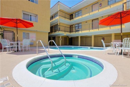 Stanton Inn & Suites - image 9
