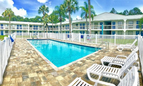 Motel 6-Starke FL - image 3