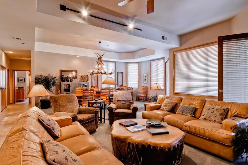 Meadows at EagleRidge Condos - main image