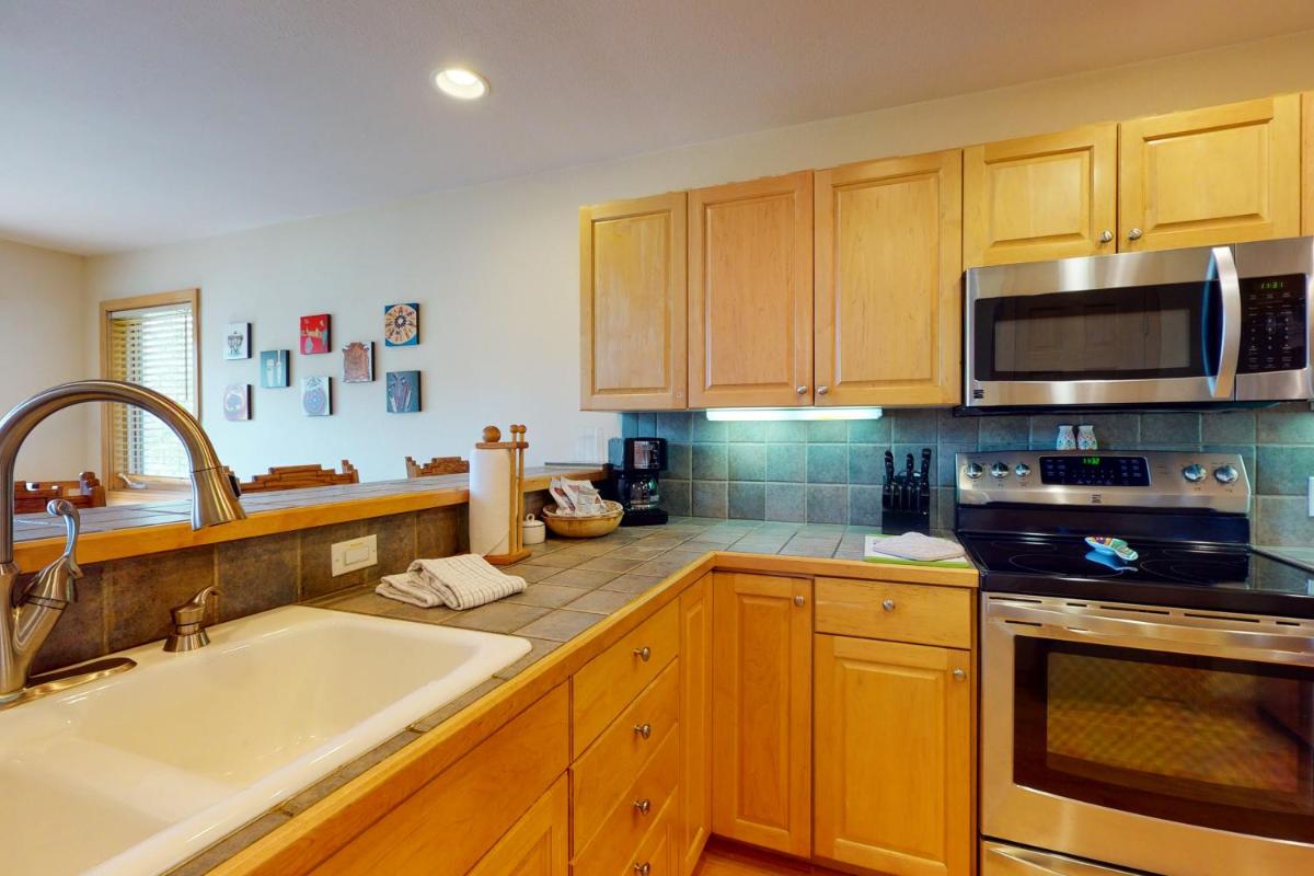 Cascades Townhomes by Steamboat Resorts - image 7