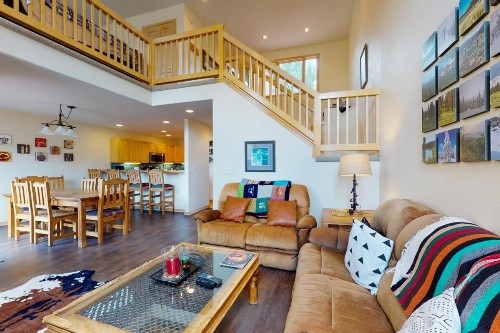 Cascades Townhomes by Steamboat Resorts - image 8