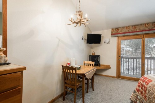 Ponderosa Lodge - image 22