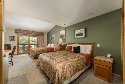 Ponderosa Lodge - image 28
