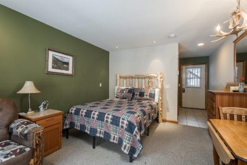 Ponderosa Lodge - image 34