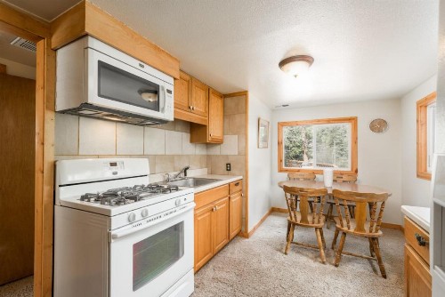 Ponderosa Lodge - image 35