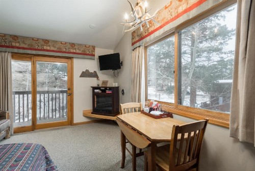 Ponderosa Lodge - image 44