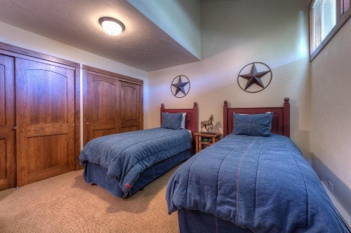 Bear Claw 404 - image 11