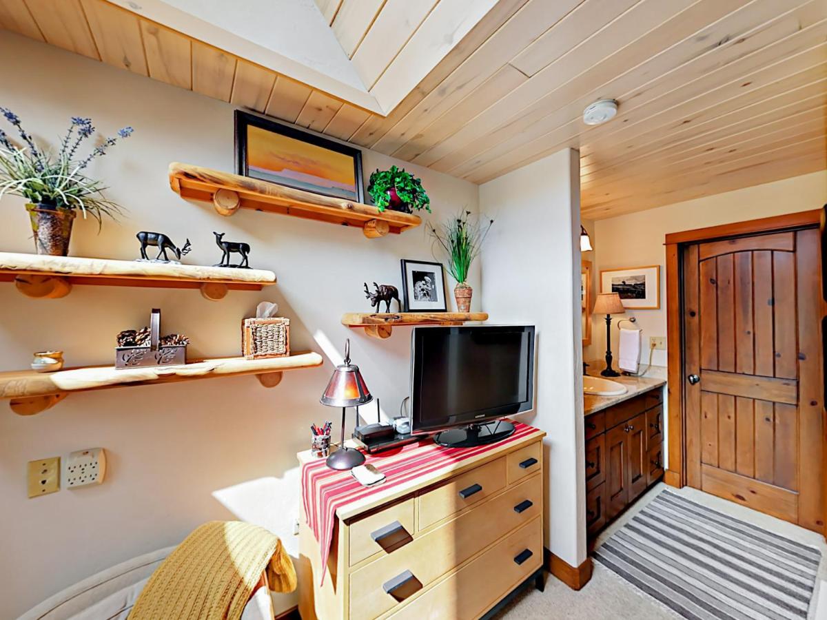 1800 Burgess Creek Rd 103 Condo - image 6